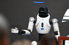 Japan do 2040. uvodi 10 miliona robota: 
