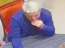 Moment 'wannabe thief swallows £35,000 engagement ring before being forced to regurgitate it'