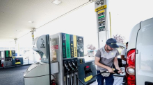 Carburanti, rincari senza fine i consumatori: tornino gli sconti