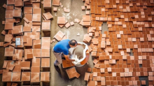 Digitale, le pmi restano indietro: “Serve un voucher stile Spagna”