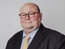 Queensland judge's extraordinary act as he stops court and orders five minutes of silence after barrister's claim about a sex offence
