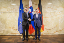 Kajzer: Slovenija in Nemčija prestavljata sodelovanje v višjo prestavo