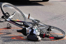 In Osttirol: Rennradfahrerin nach Kollision mit Auto schwer verletzt