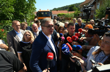 Vučić: 