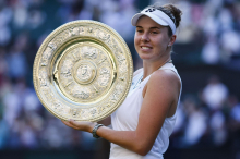 Noskova zapravila pet zaključnih žog v drugem nizu, a vseeno osvojila prvi turnir za grand slam