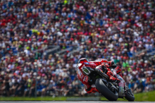 MotoGP am Sachsenring : Die Motorräder fahren der Strecke den Rang ab