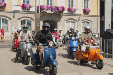  Hunderte Kultroller haben für einen Tag Bruck „eingenommen“