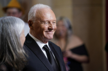 Anthony Hopkins zaplul v glasbene vode: 
