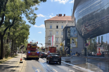 Mitten in Graz: Feuerwehreinsatz vor dem Grazer Kunsthaus 