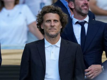 Diego Forlan vsaj za eno leto prevzema reprezentanco Urugvaja