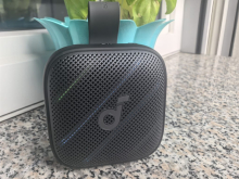 Test Soundcore Boom Go 3i – soliden zvok, ki ga lahko pospraviš v žep