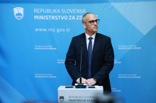 Ministrstvo za zdravje zanika pogovore z Resni.co glede predlogov zdravstvenih zakonov
