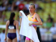 Tina Šutej tretja v Budimpešti, Lia Apostolovski peta
