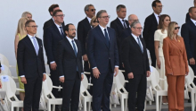 VUČIĆ NA JELISEJSKIM POLjIMA: Šamar Pariza svim domaćim i stranim srbomrscima