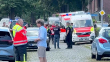 MUŽ UBIO ŽENU NA SRED ULICE? Bizaran zločin u centru grada, prolaznici zadržali napadača do dolaska policije (FOTO)