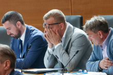 Stevanović bo zoper Mijiča 