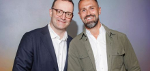 Jens Spahn und Ehemann Daniel Funke sind Eltern geworden
