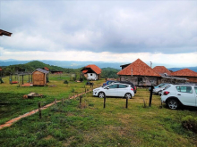 ZABORAVITE ZLATIBOR I TARU, NA SAMO 15 KM OD UŽICA LEŽI RAJ NA ZEMLJI! Ovde noćenje sa doručkom košta samo 32 evra, a izvoru u šumi pripisuju čuda! (FOTO)