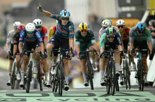 Tour de France: Dritter Etappensieg von Tim Merlier nach Sturz im Massensprint