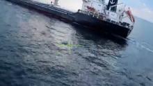 RUSKI DRON POTAPA UKRAJINSKI BROD: Isplivao neverovatan snimak sa Crnog mora (VIDEO)