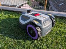 Test ANTHBOT M9 Pro: robotska kosilnica, ki se ne boji dreves, senc in ozkih prehodov