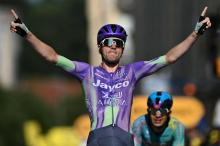 Tour de France: Mauro Schmid gewinnt seine erste Tour-Etappe