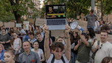 La resistenza dell’Ucraina e l’ipocrisia dell’Europa che paga la guerra di Putin