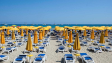 Il turismo arricchisce l’Italia. Chi ci lavora ha stipendi poveri
