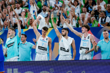 Mladi Slovenci in Srbi v Stožicah za zlato medaljo EP-ja do 20 let