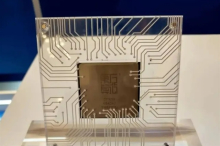 Dongfang Suanxin z 14-nanometrskim čipom brez HBM pomnilnika