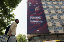 Iran po ameriških napadih odgovoril z napadi na Kuvajt, Bahrajn in Jordanijo