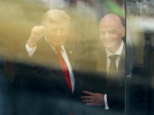 Infantinu in Trumpu bodo pokazali rdeči karton