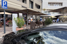 Auto krachte in Café in Velden: „Es herrschte komplette Panik“ 