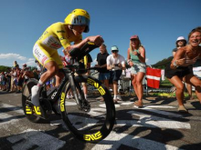 Pogačar po kronometru snel kapo Evenepoelu in opozoril: Tour še ni končan