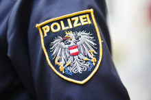 Freundin verletzt: Drogenlenker nach Unfall vor der Polizei geflüchtet