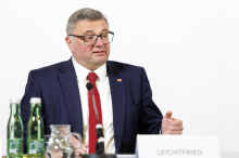 Social-Media-Verbot ist in der koalitionären Version 0.9 fertig 