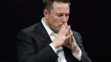 Tesla v Q2 z nižjim dobičkom; cena delnice navzdol