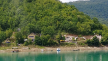 NEK ME UBIJU, PA RUŠE KUĆU: 