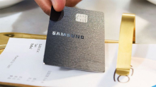 Samsung predstavil svojo prvo kreditno kartico Galaxy Card