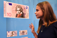 Vorschläge im Überblick: Wie sollen die neuen Euro-Scheine aussehen? Abstimmung angelaufen