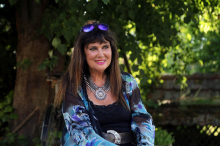 Caroline Munro: 