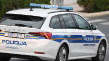 Sudarila se dva auta na A1 kod Gospića: Troje ljudi je u bolnici