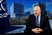 Zaradi obtožb o spolnih zlorabah razrešen glavni tožilec Mednarodnega kazenskega sodišča Karim Khan