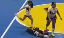 Brutalan napad na futsal utakmici: Protivnicu dvaput udarila nogom u glavu