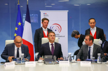 Macron zaradi požarov sklical krizno sejo, Sanchez opozarja na posledice podnebnih sprememb