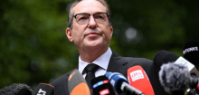 Dobrindt will Fußfesseln und Präventivhaft für Gefährder
