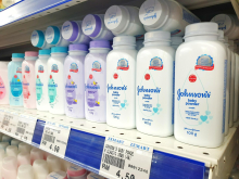 Johnson & Johnson bo v okviru poravnave v tožbah plačal 5,5 milijarde dolarjev