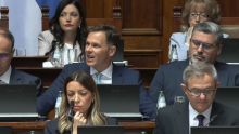 TRI PITANjA BEZ ODGOVORA Mali odvalio Aleksića: Prodaješ laži, kao što sve prodaješ tokom svoje političke karijere