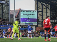 Uefa: VAR naj bi popravljal le povsem napačne odločitve