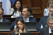 Mali jasno poručio: Aleksić da odgovori na pitanja o 1.000 evra, novcu i zemljištu